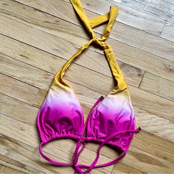 Victoria's Secret Slide Triangle Halter Bikini Top - Picture 4 of 6